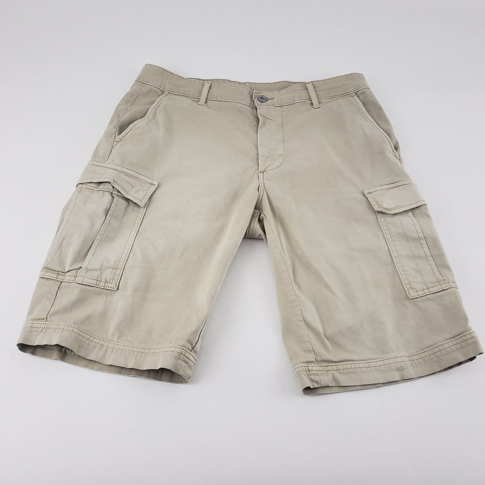 AG Flat Front Cargo Side Pocket Khakis Short (A-17